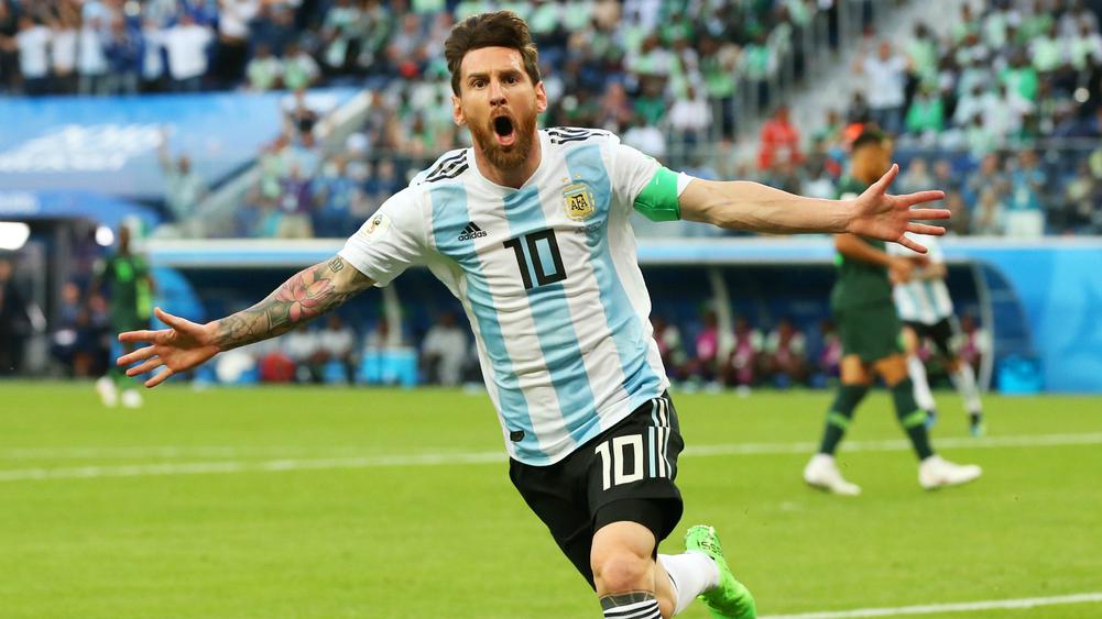 Lionel Messi Vs Cristiano Ronaldo